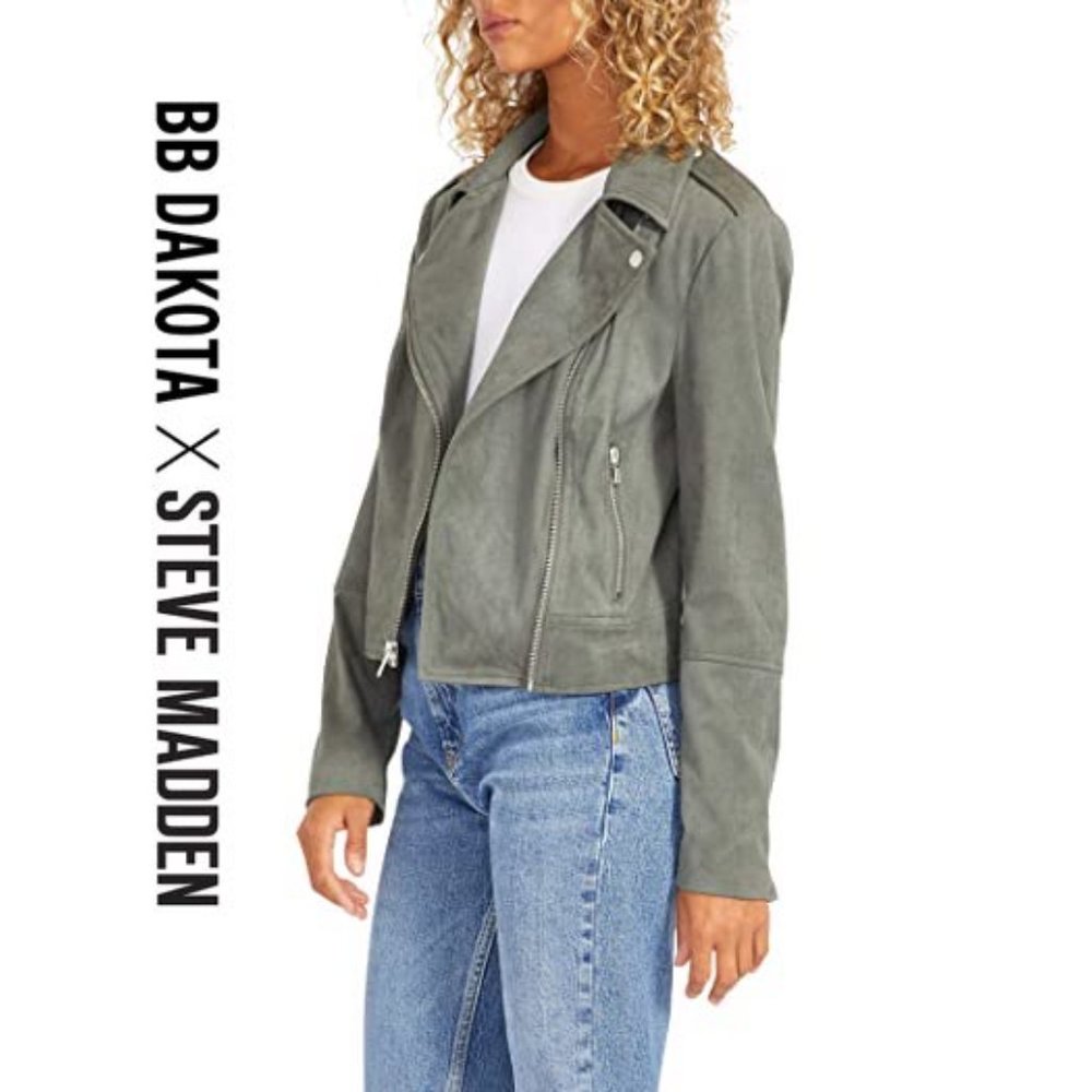 Only worn once. BB DAKOTA BY STEVE MADDEN Faux Suede Moto Jacket in Green